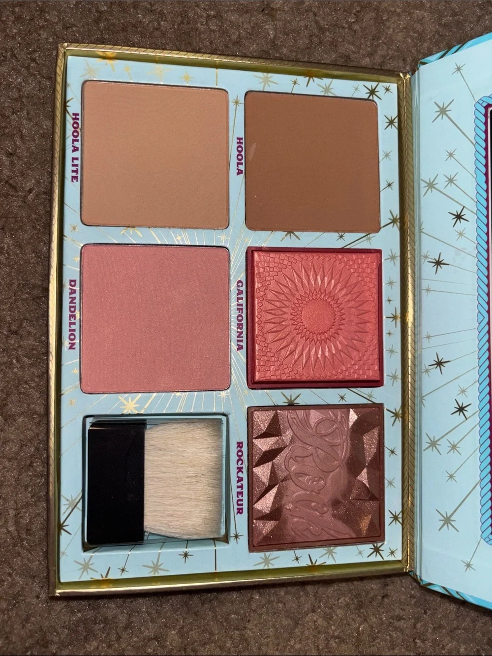 Benefit Cheek Parade Palette - Blue & Gold Retro Box